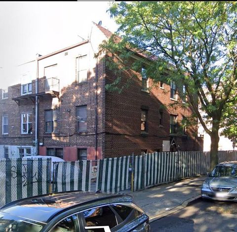 9318 Lamont Avenue Elmhurst NY 11373