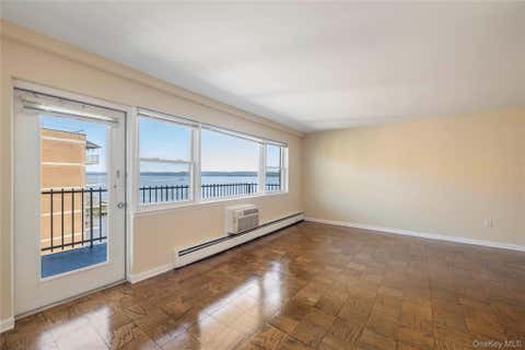 Apartment For Rent - 101 Gedney Street #5J<br/> Nyack, NY 10960