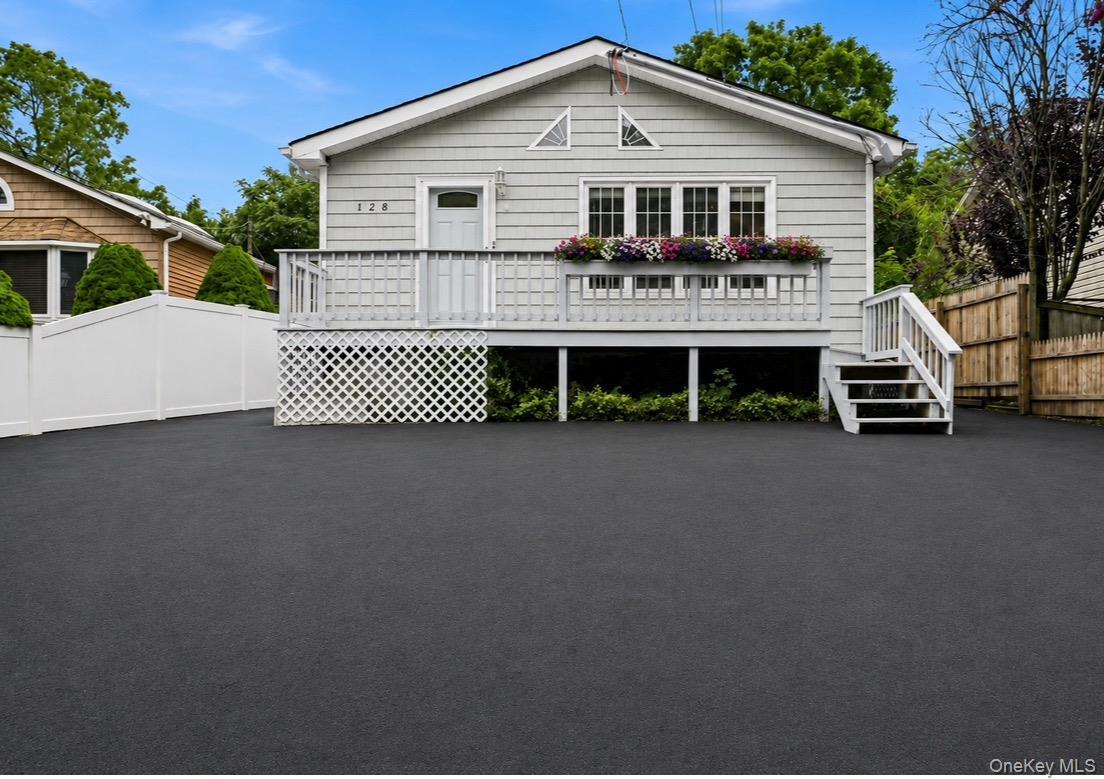 128 Walnut Road