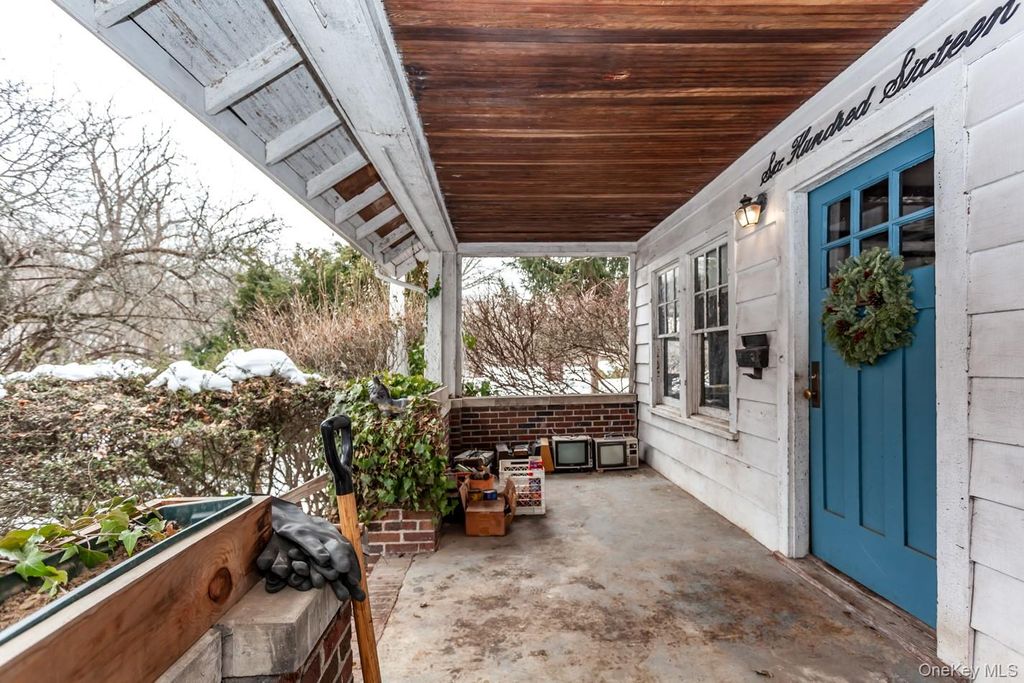 Photo of 616 Union Avenue, Peekskill, NY 10566 (MLS # 965576)