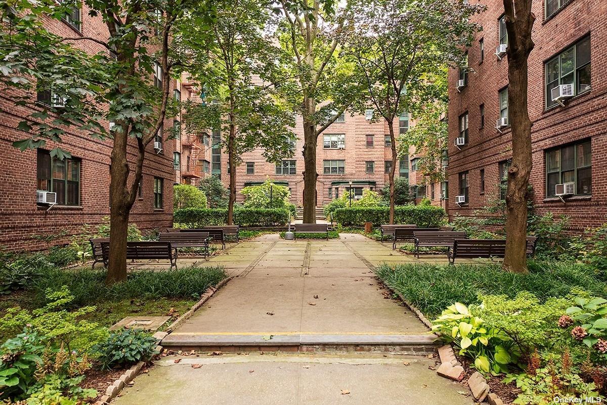 Property for Sale at 79th Street St 1I, Jackson Heights, Queens, NY - Bedrooms: 1 
Bathrooms: 1 
Rooms: 3  - $320,000