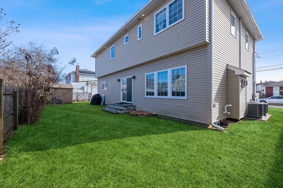 10 Prospect Street, Hicksville, New York image 50
