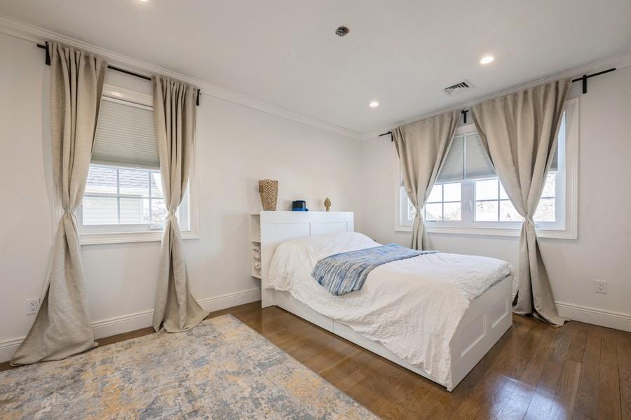 10 Prospect Street, Hicksville, New York image 32
