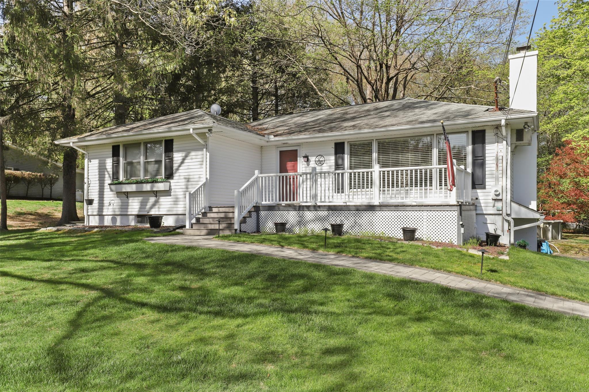 19 Russ Road, Mahopac, New York image 1