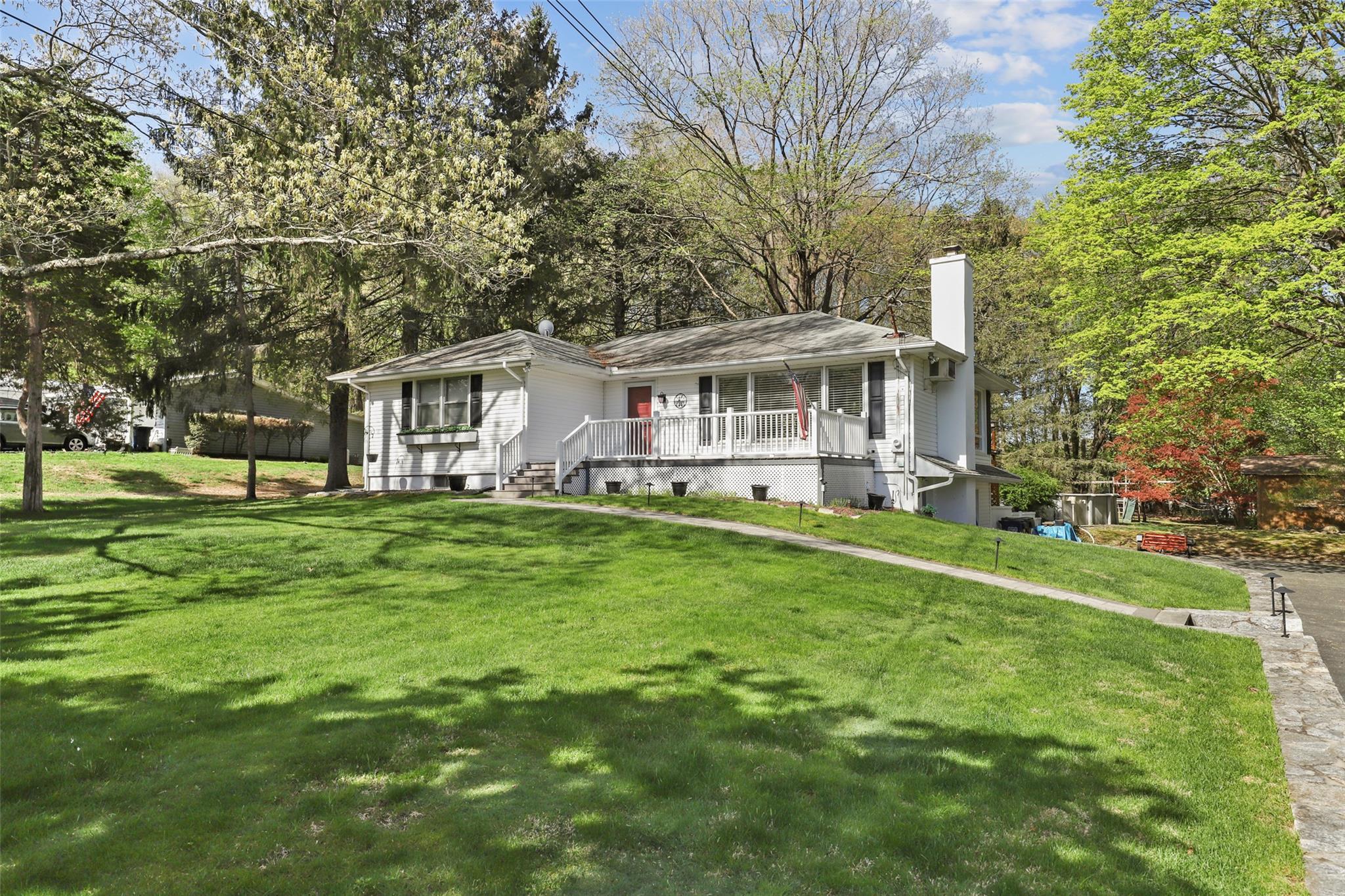 19 Russ Road, Mahopac, New York image 2