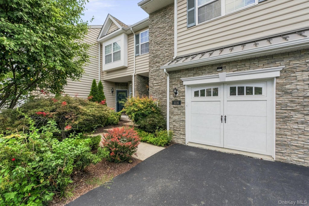 Photo of 1116 Cold Spring Road, Fishkill, NY 12524 (MLS # 1044287)