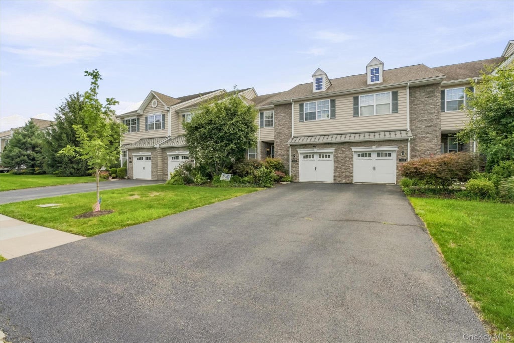 Photo of 1116 Cold Spring Road, Fishkill, NY 12524 (MLS # 1044287)