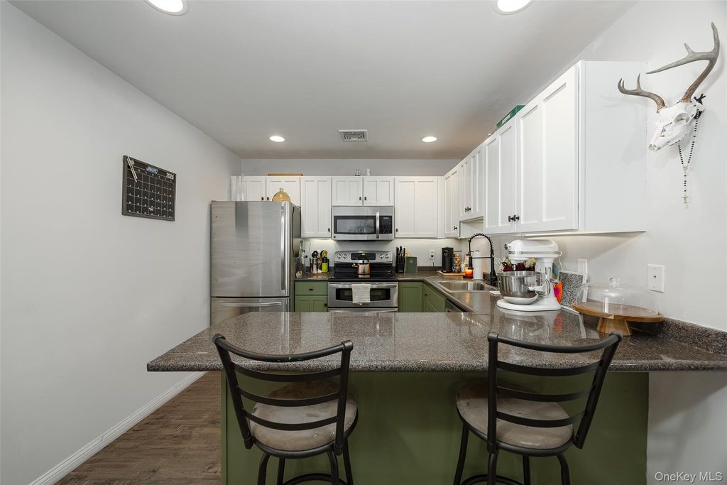 Photo of 787 Gregory Court, Highland, NY 12528 (MLS # 957064)