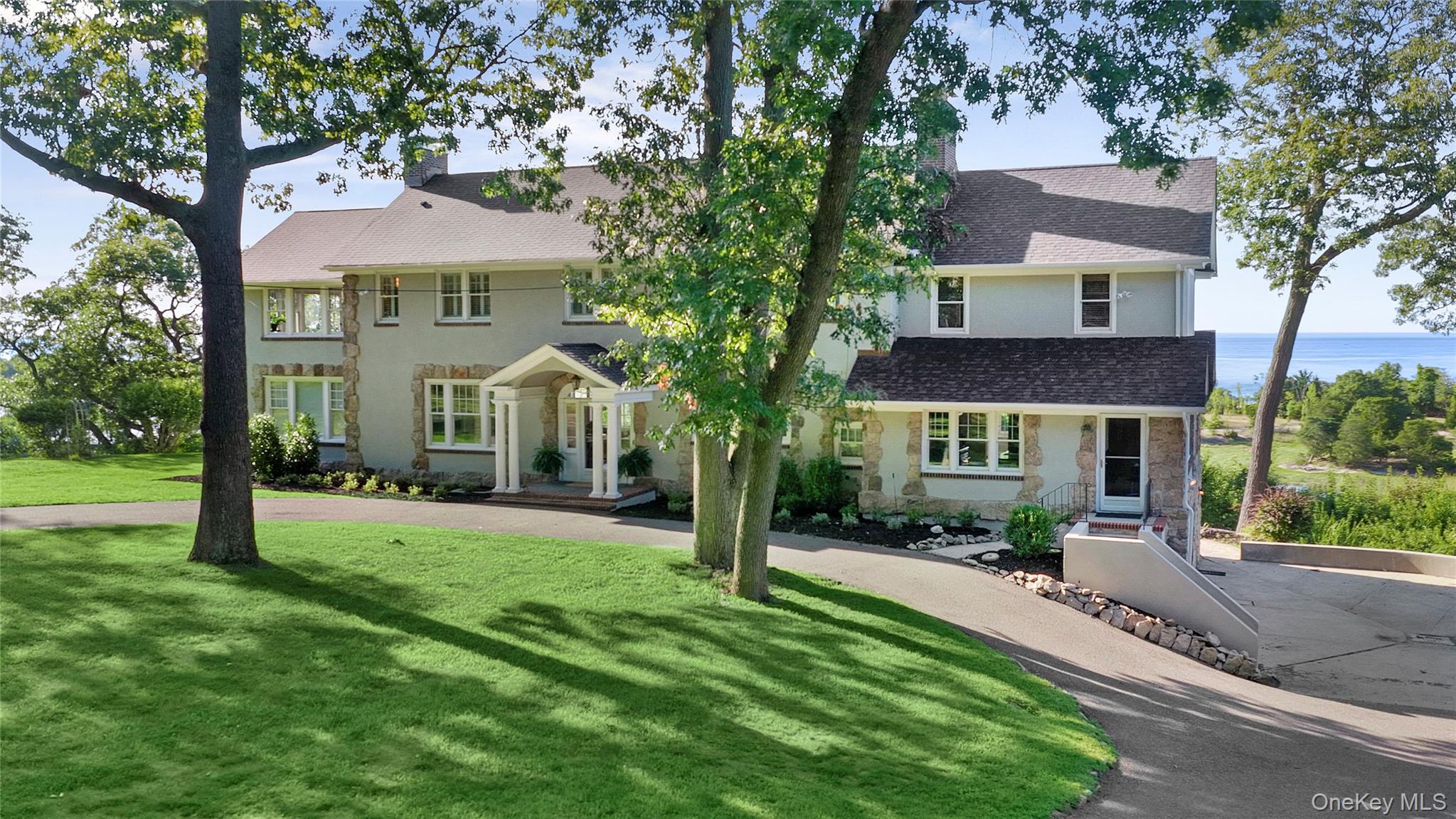 11 Arbutus Lane