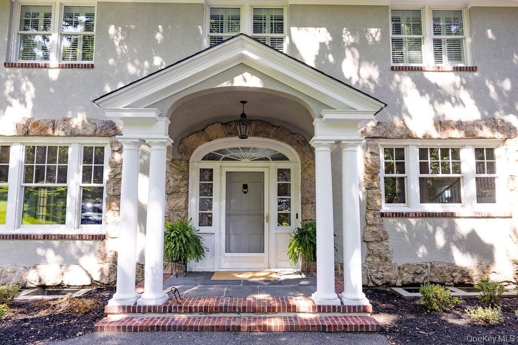 11 Arbutus Lane