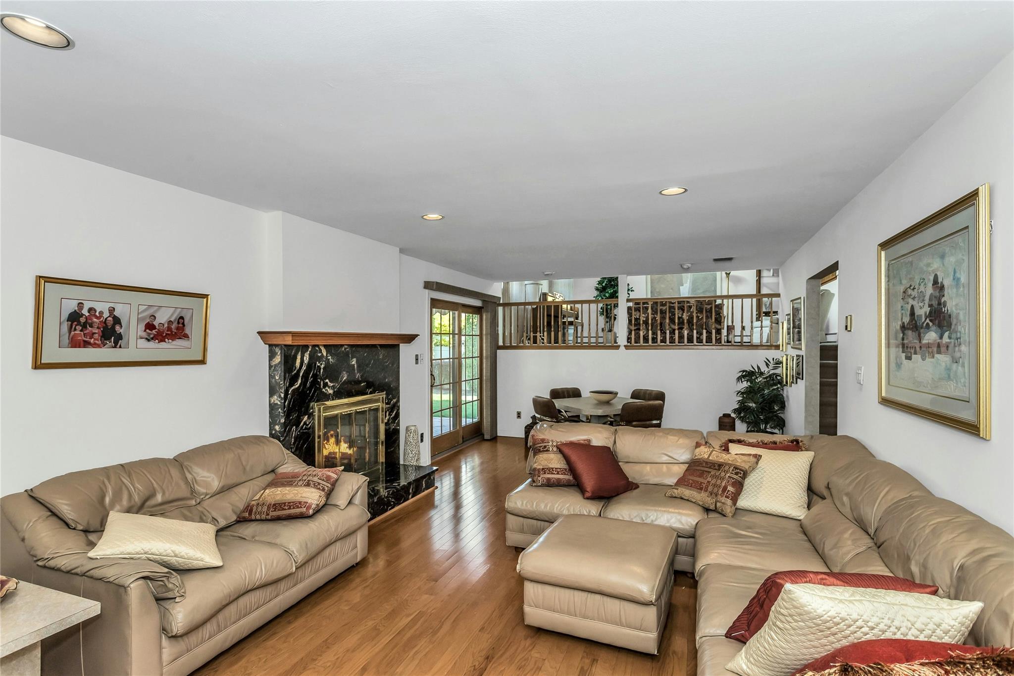 4 Toni Ann Circle, Plainview, New York image 7