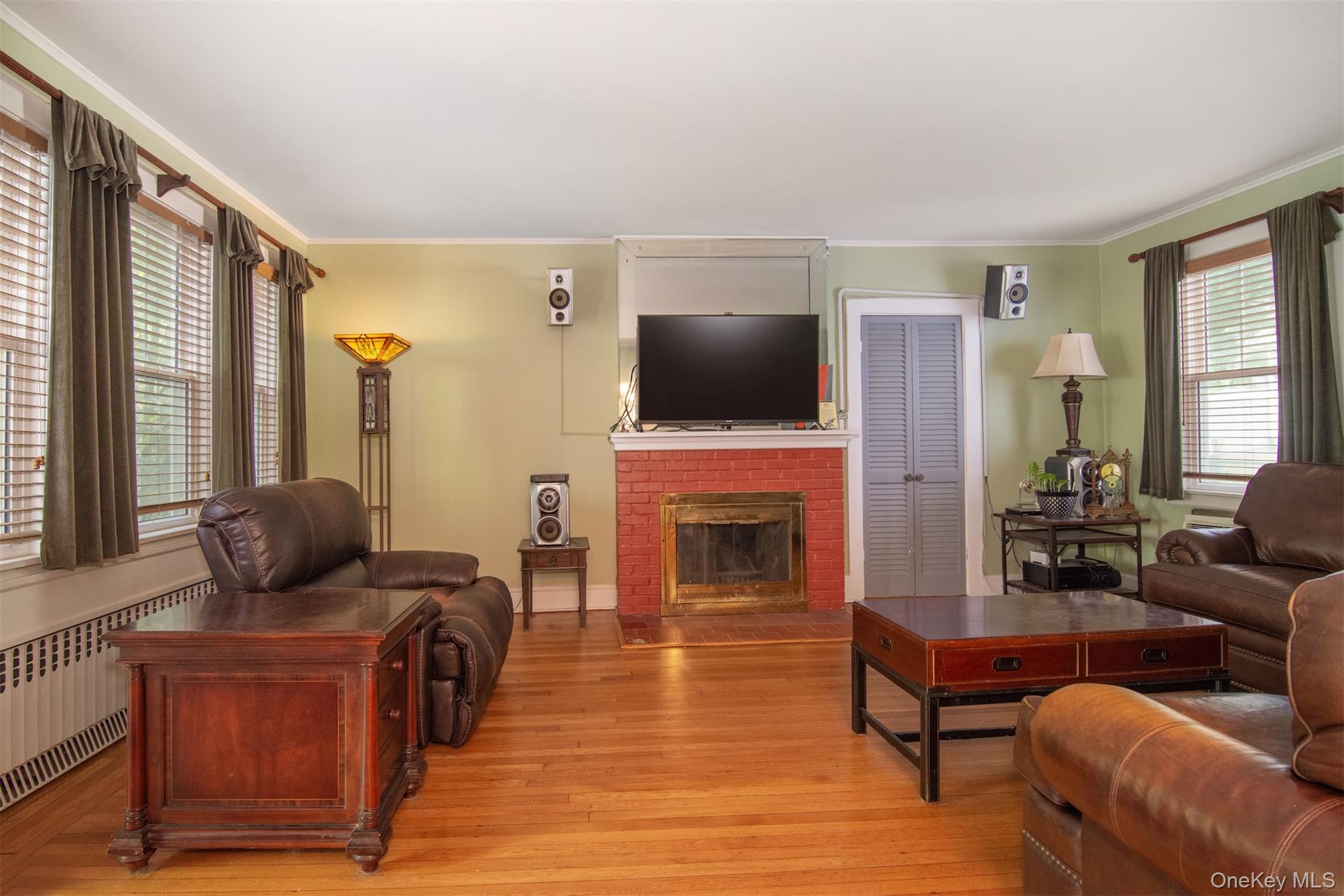 306 Hutchinson Boulevard