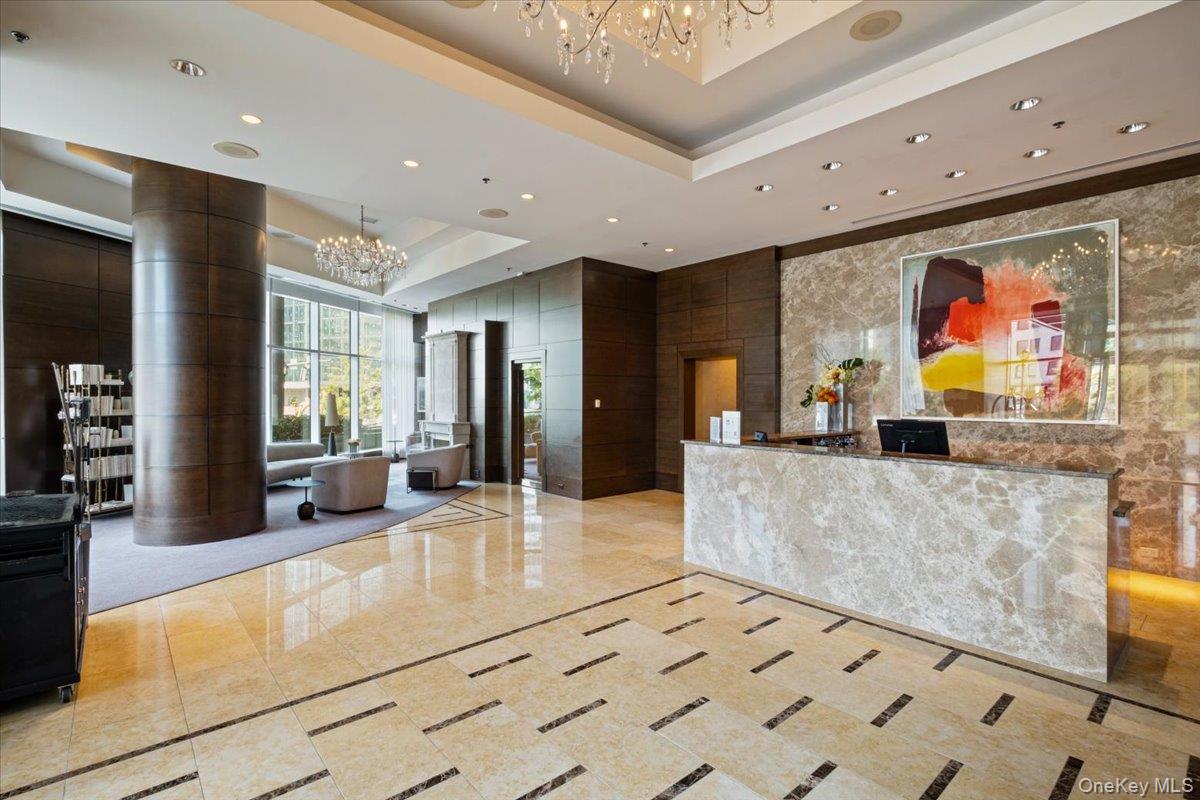 5 Renaissance Square PH 3E