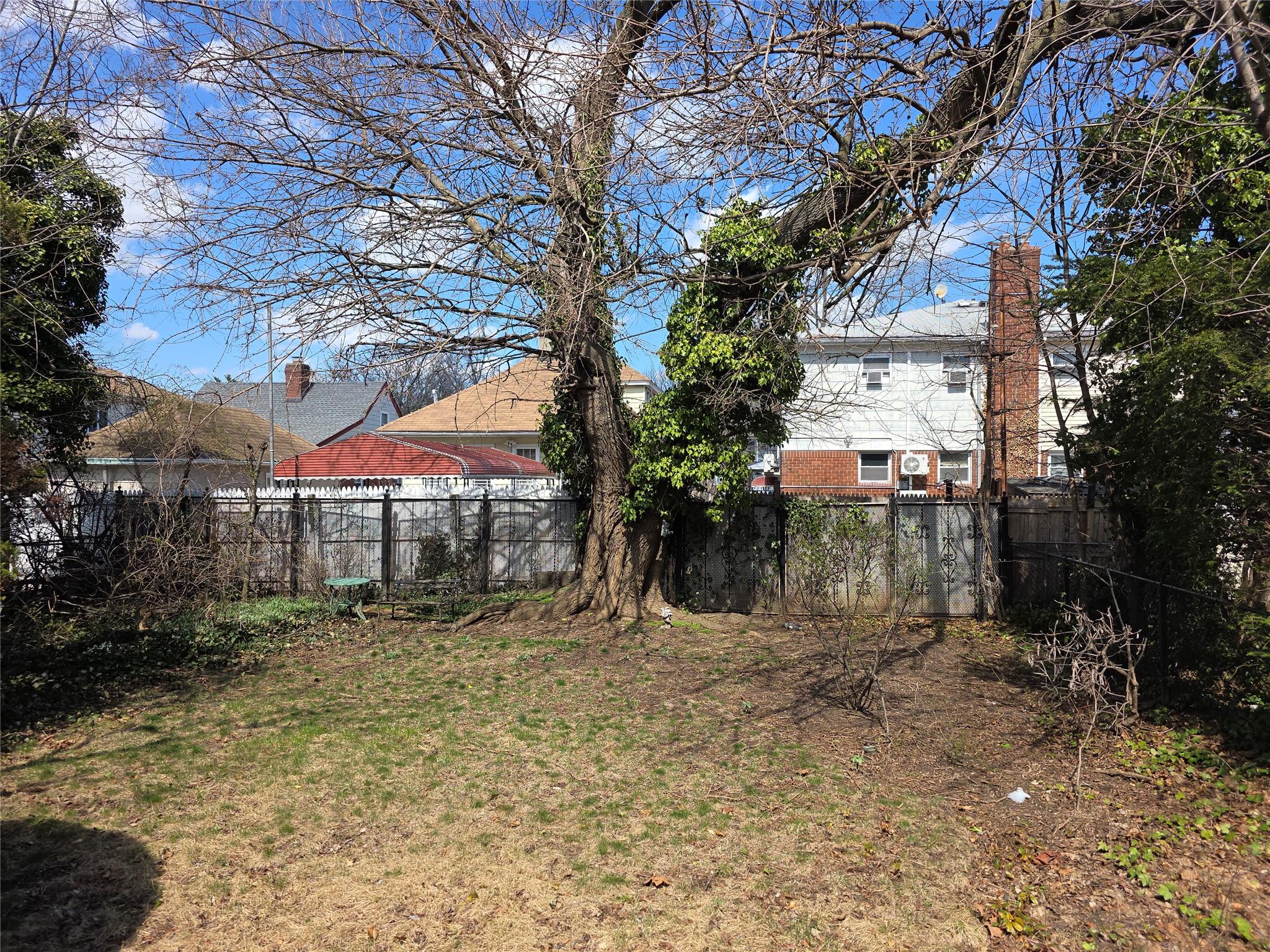21741 N 112th Road, Queens Village, New York image 9