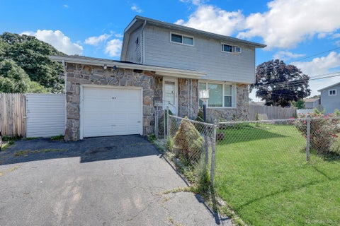 105 Madison Avenue, Brentwood, NY 11717 - MLS#: 1026218