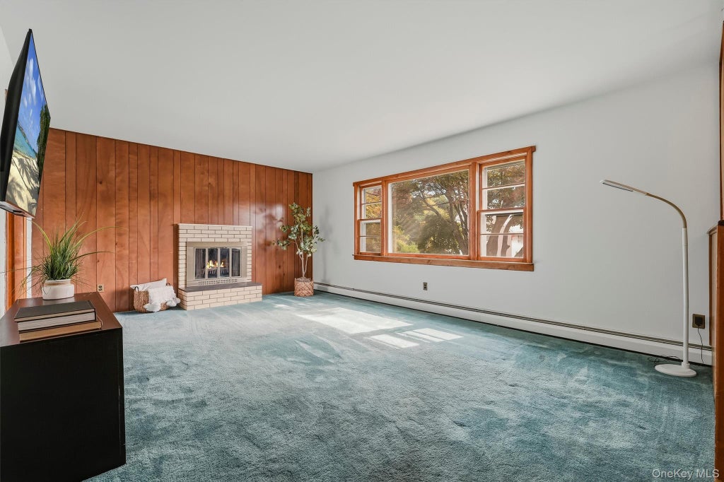 Photo of 224 Bleloch Avenue, Peekskill, NY 10566 (MLS # 1053375)
