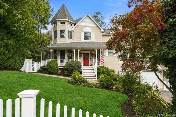 7 PLATT PL, HUNTINGTON, NY 11743 - Image f2777ca7cae6519c21d2fcb46e824c21/3055799607