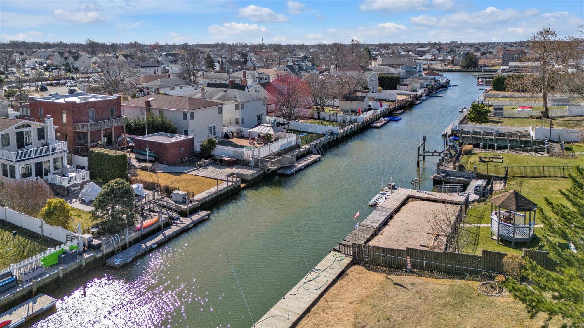 16 Beverly Road, Wantagh, New York image 35