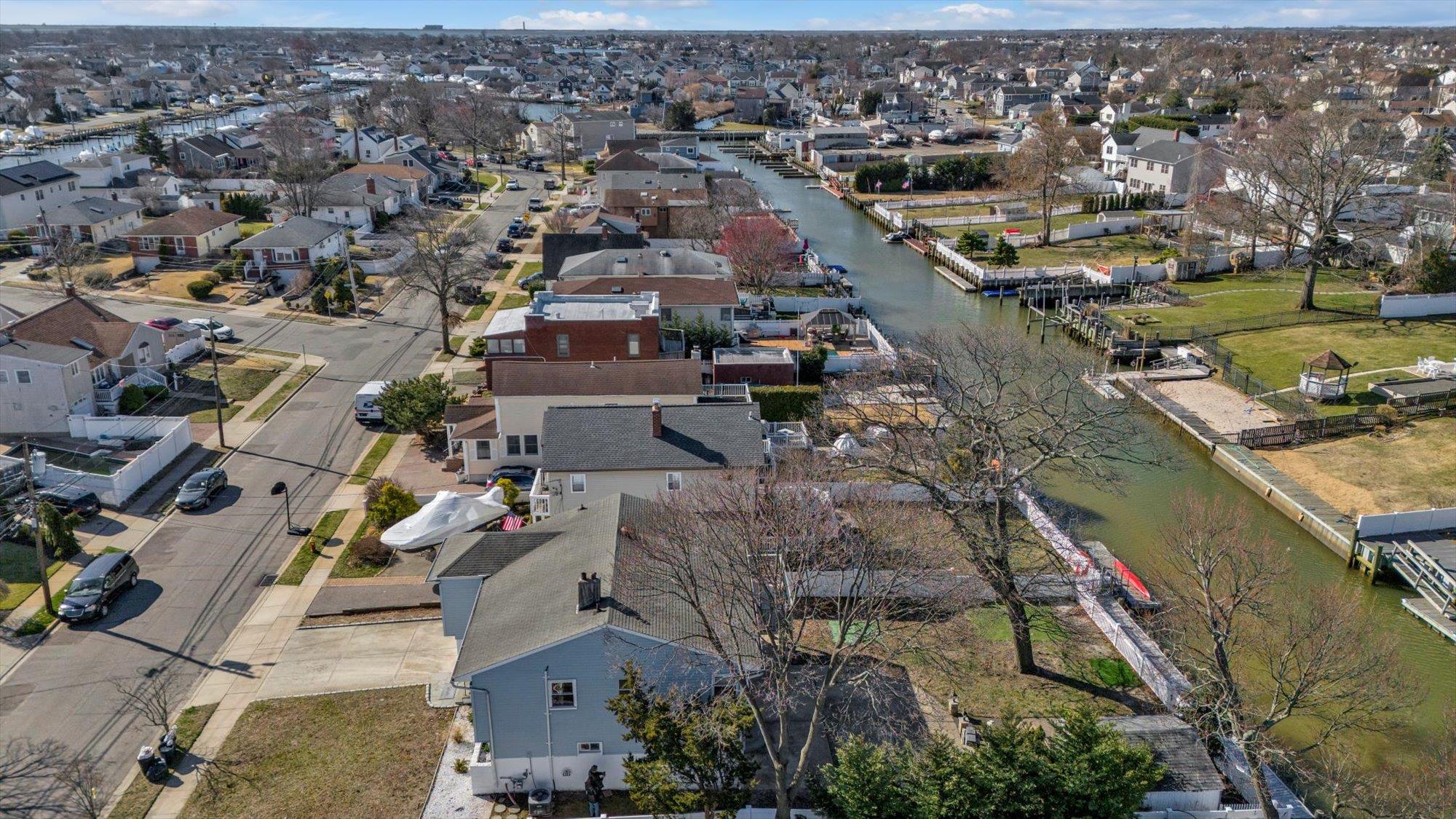 16 Beverly Road, Wantagh, New York image 33