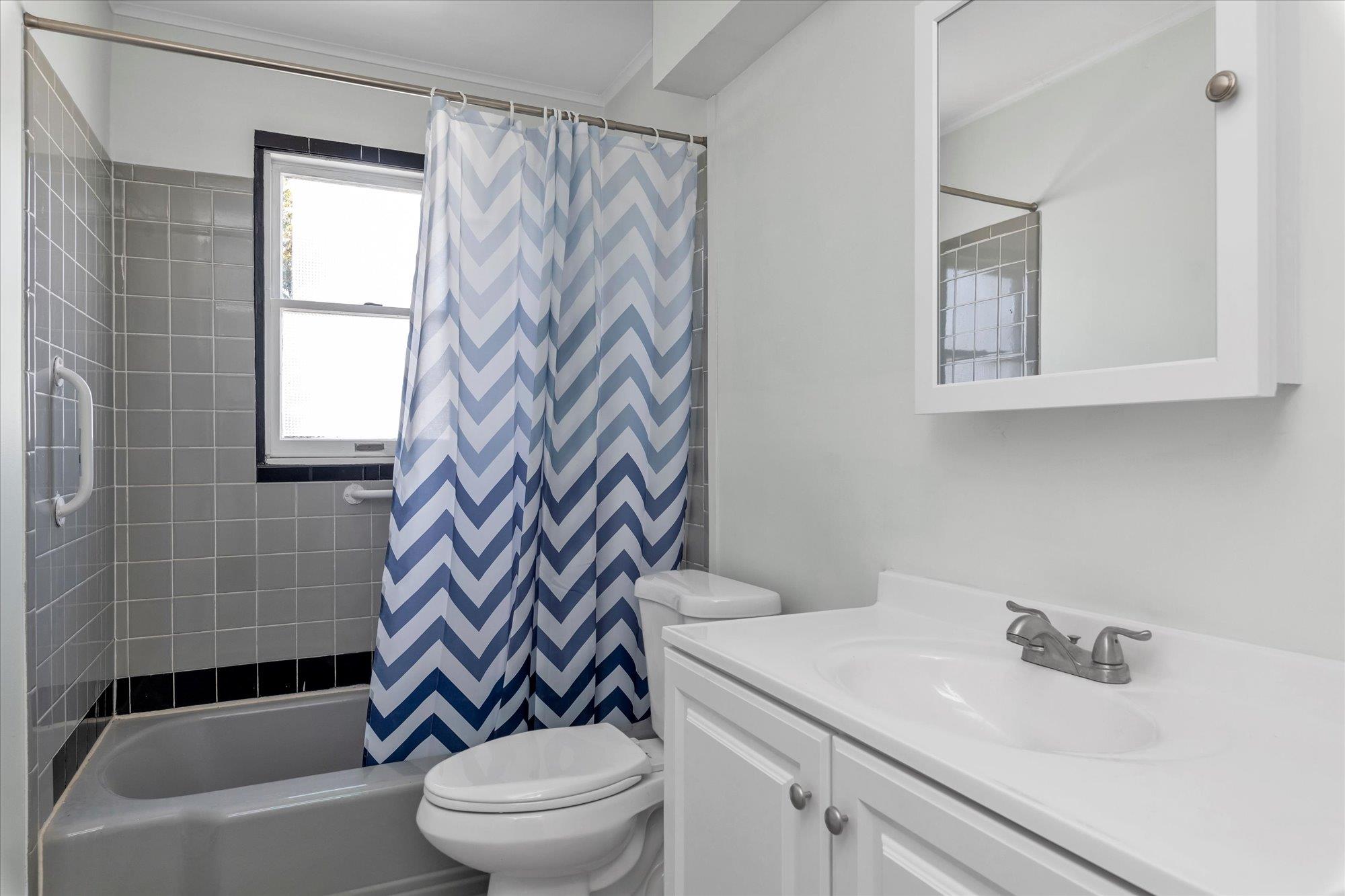 16 Beverly Road, Wantagh, New York image 20