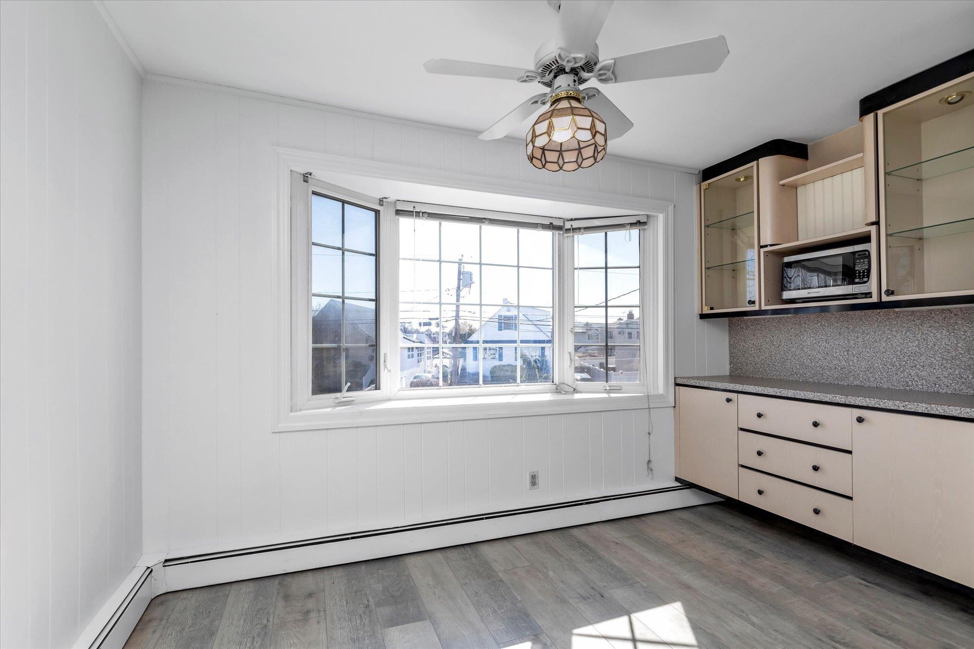 16 Beverly Road, Wantagh, New York image 7