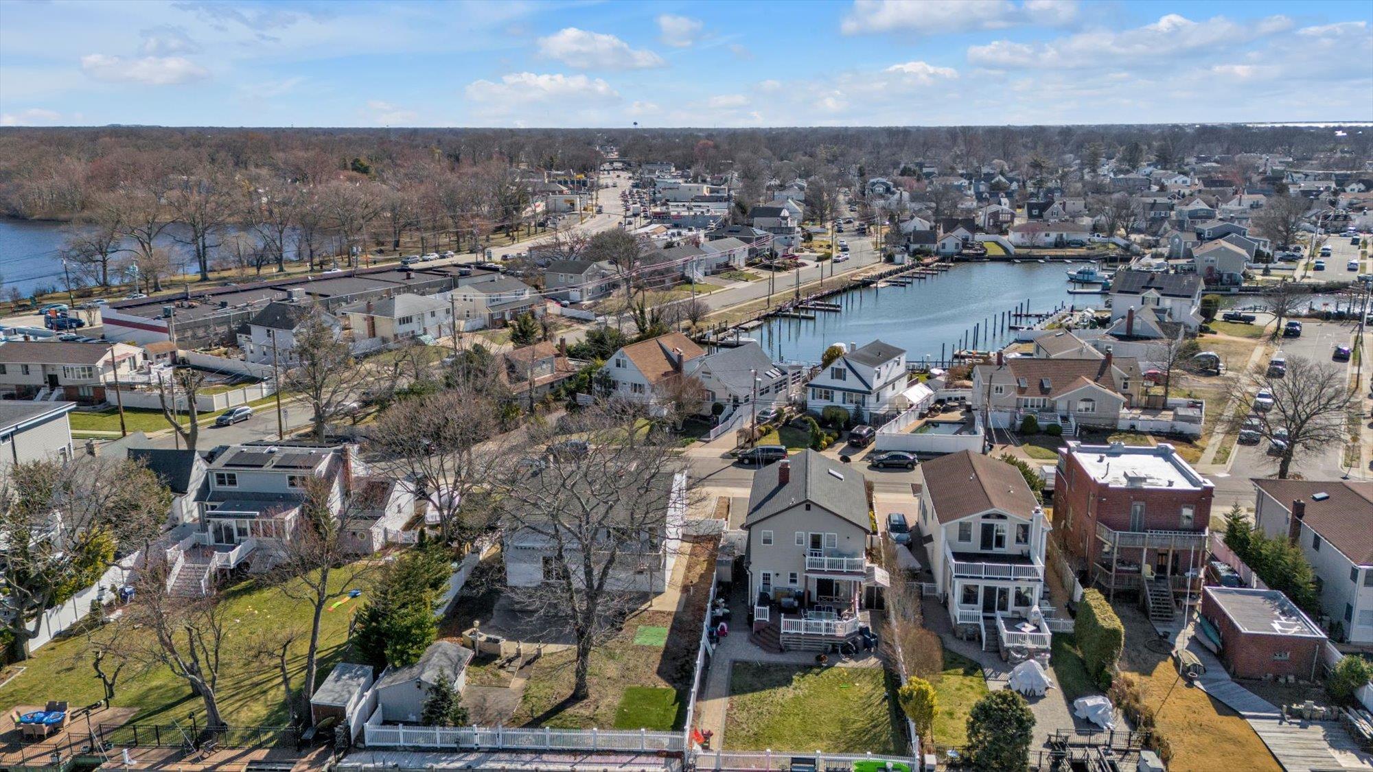 16 Beverly Road, Wantagh, New York image 36