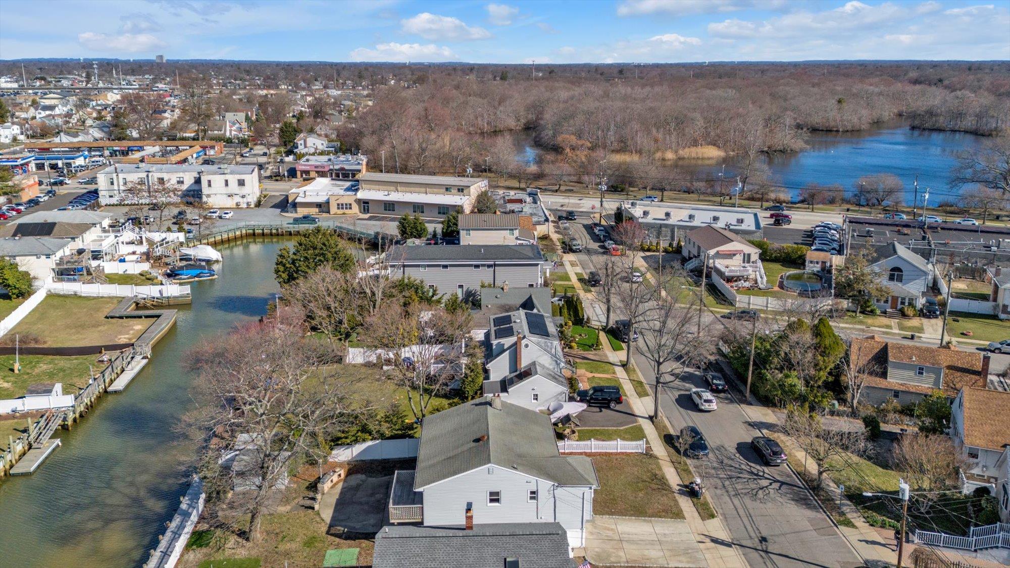 16 Beverly Road, Wantagh, New York image 29