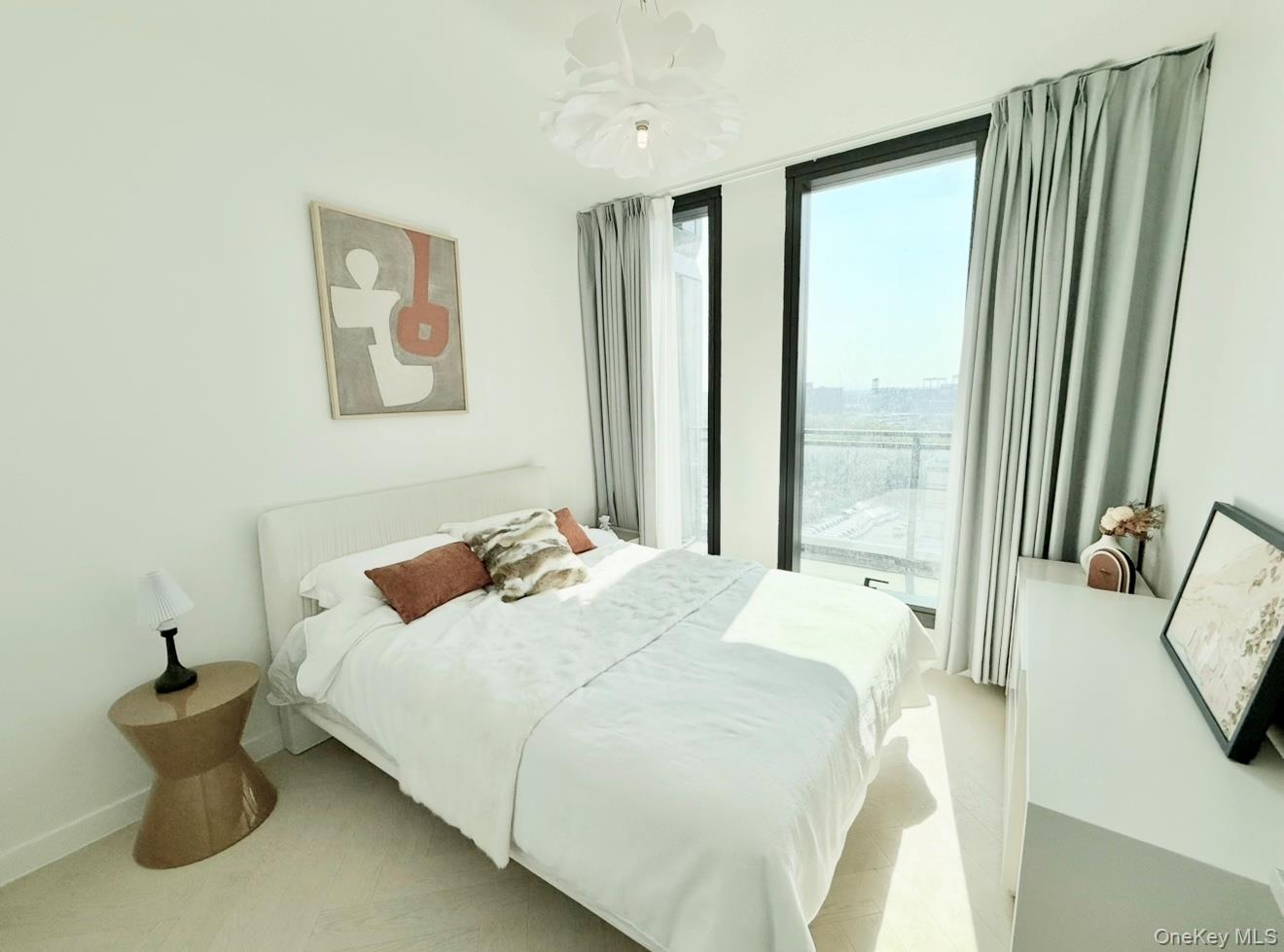 133-25 37 Avenue 17F