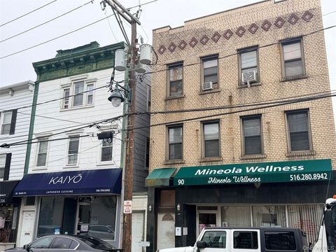 Photo of 90 Main Street #3R, Mineola, NY 11501 (MLS # 986375)
