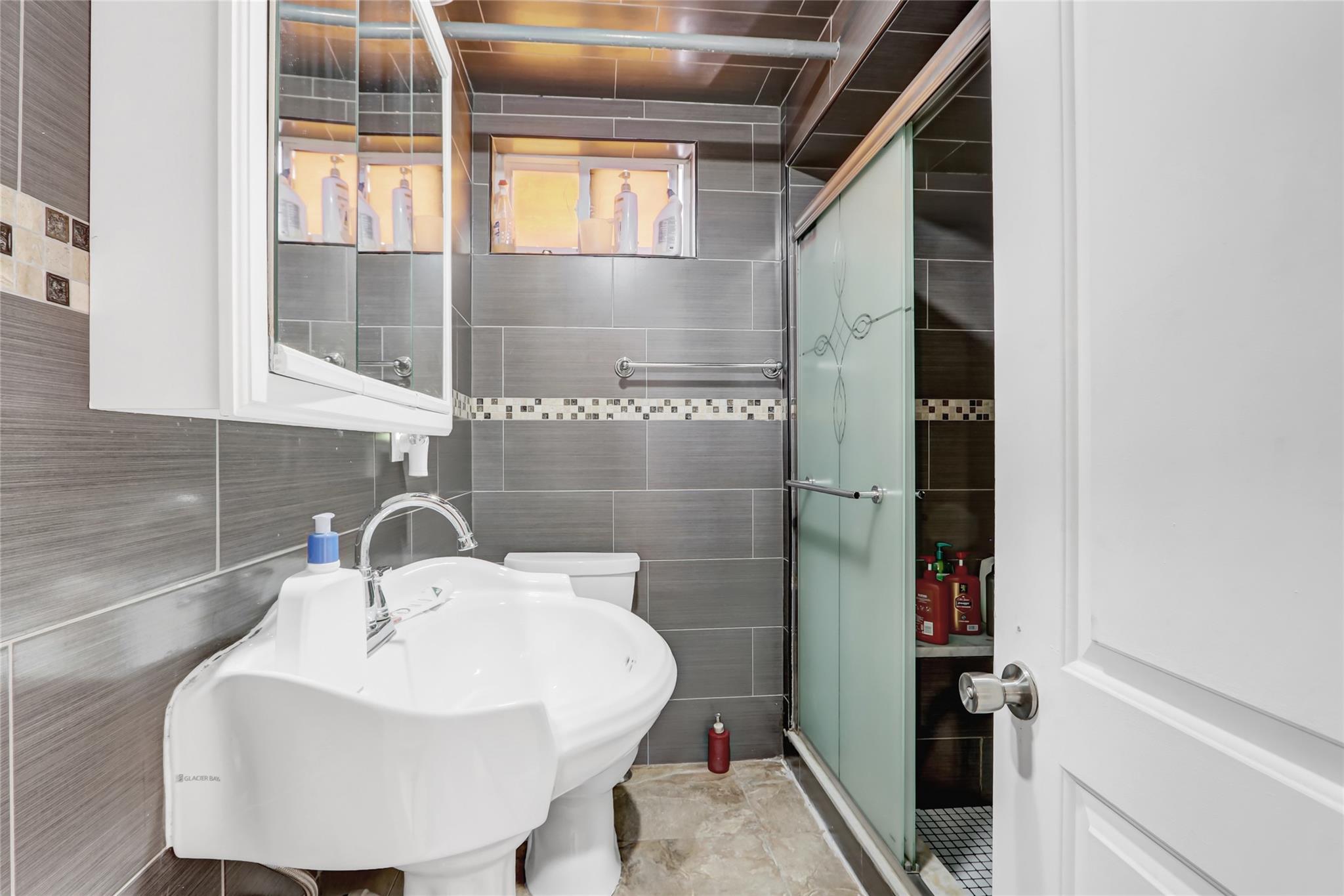 83-14 169th Street St, Jamaica, New York image 19