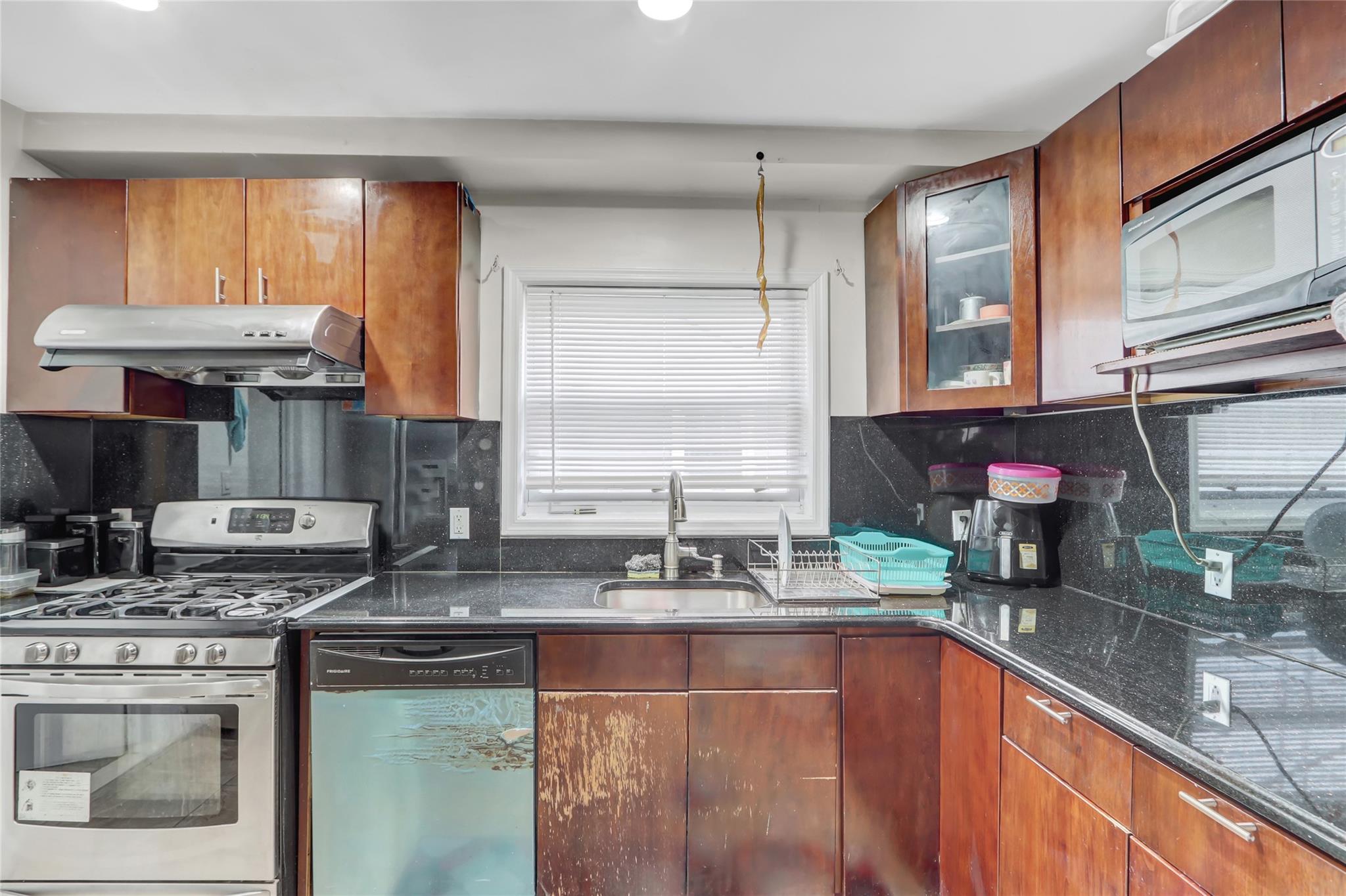 83-14 169th Street St, Jamaica, New York image 13