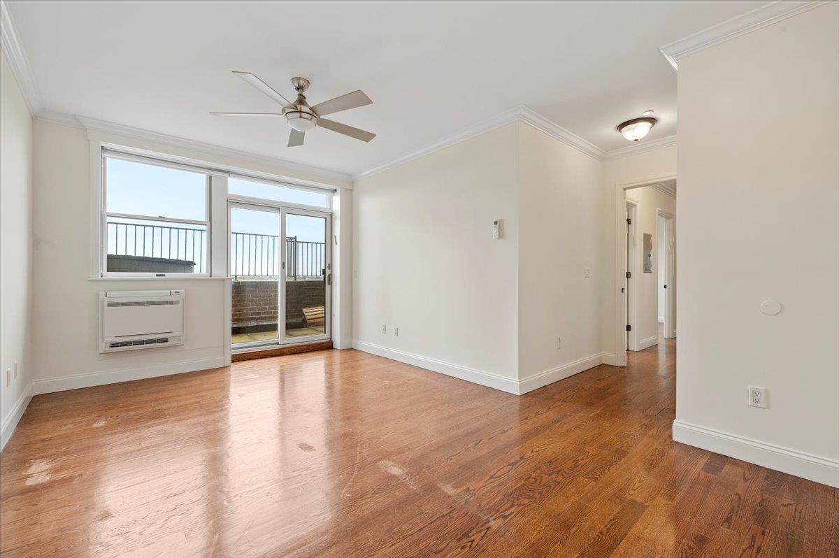 156 Beach 9th Street #7C, Far Rockaway, New York image 15