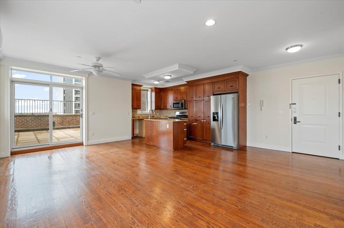 156 Beach 9th Street #7C, Far Rockaway, New York image 6