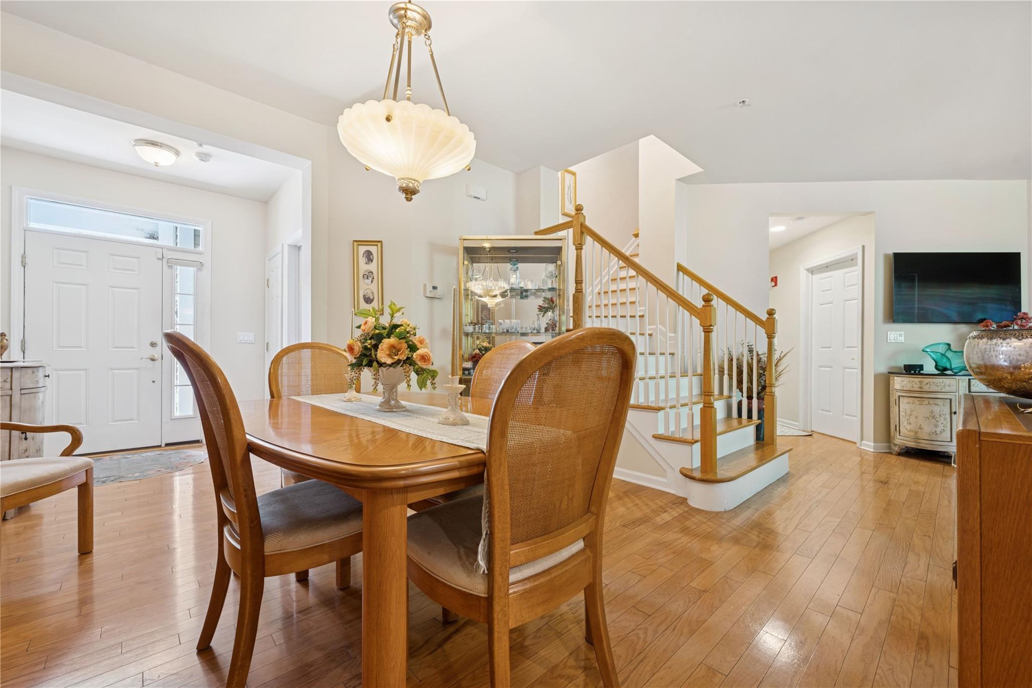 20 Concerto Drive, Lake Grove, New York image 6