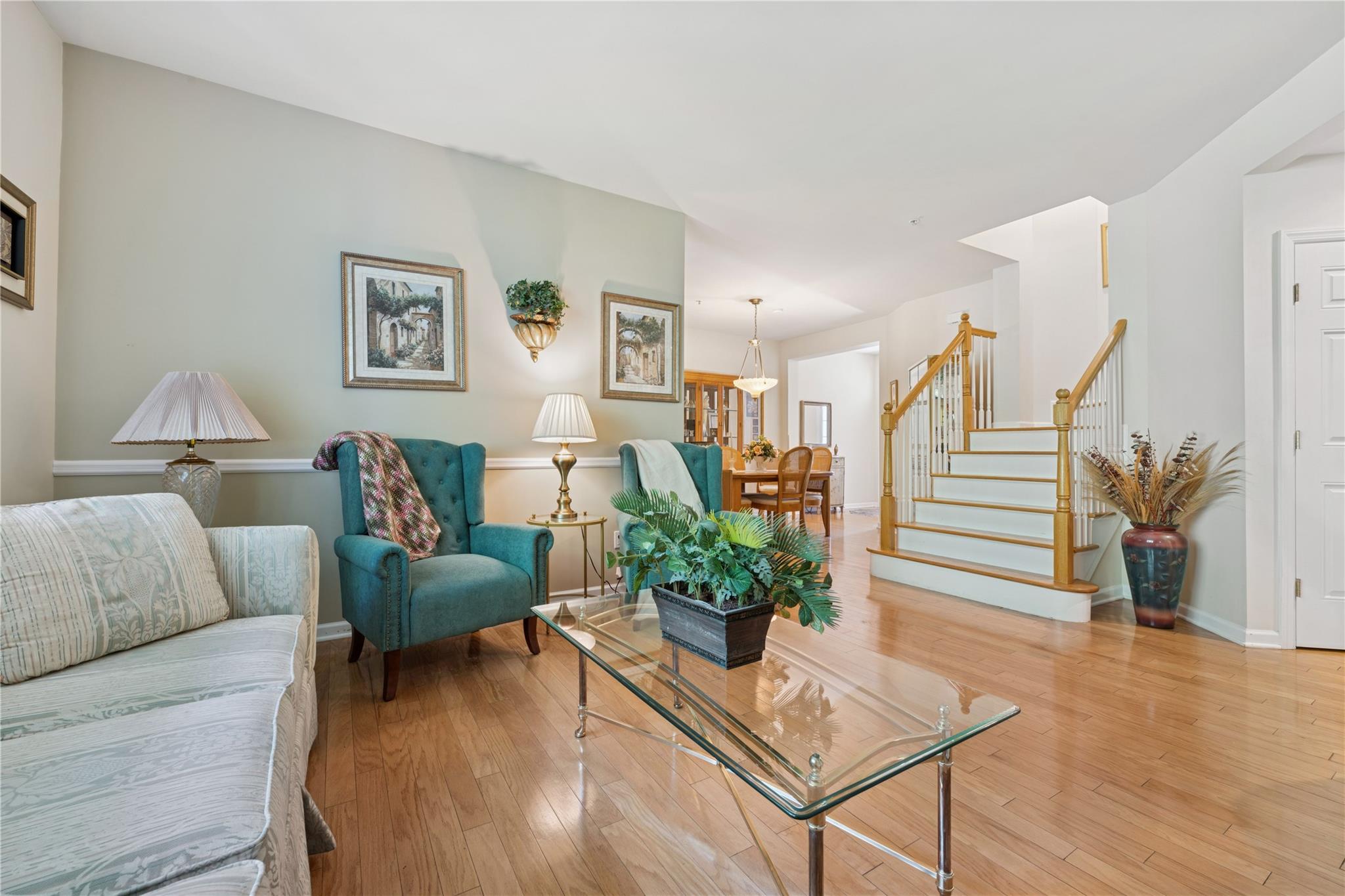 20 Concerto Drive, Lake Grove, New York image 12