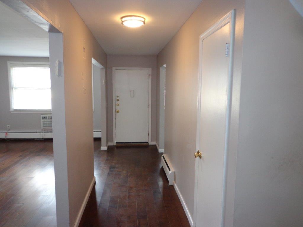156 Kearsing Parkway, Monsey, New York image 2