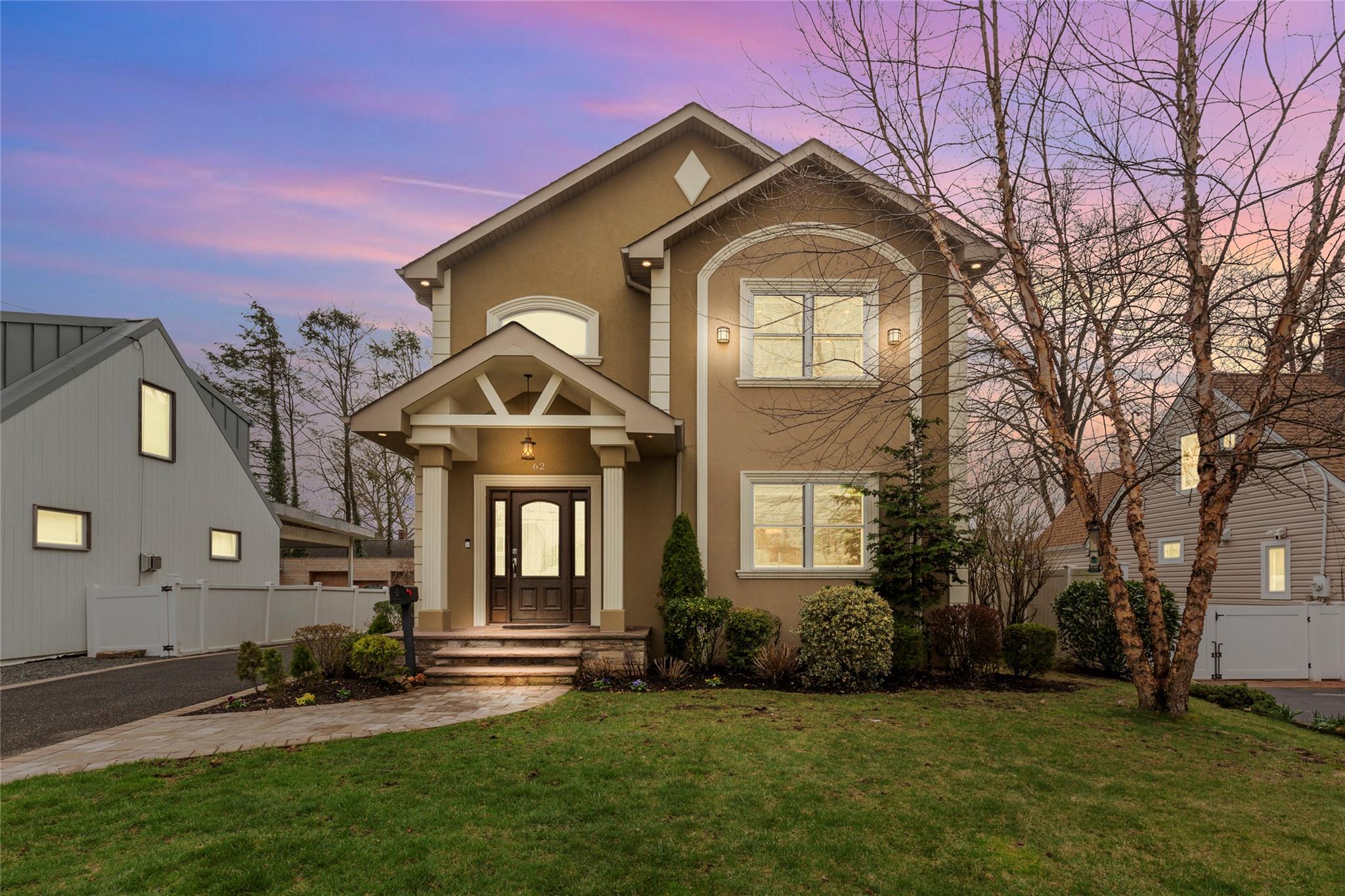 62 Harvard Street, Roslyn Heights, New York image 2