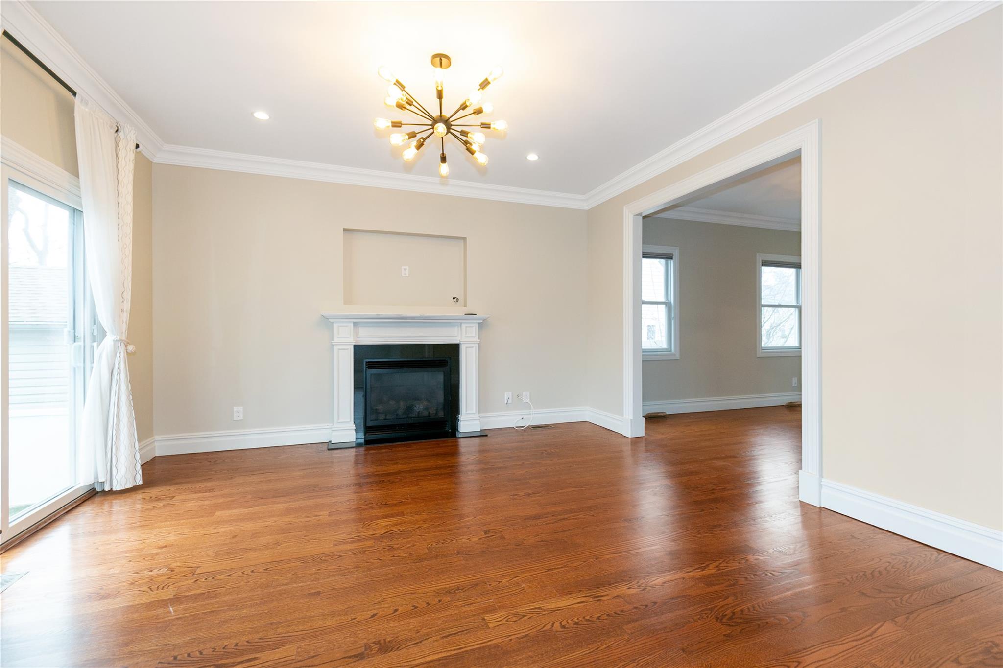 62 Harvard Street, Roslyn Heights, New York image 8