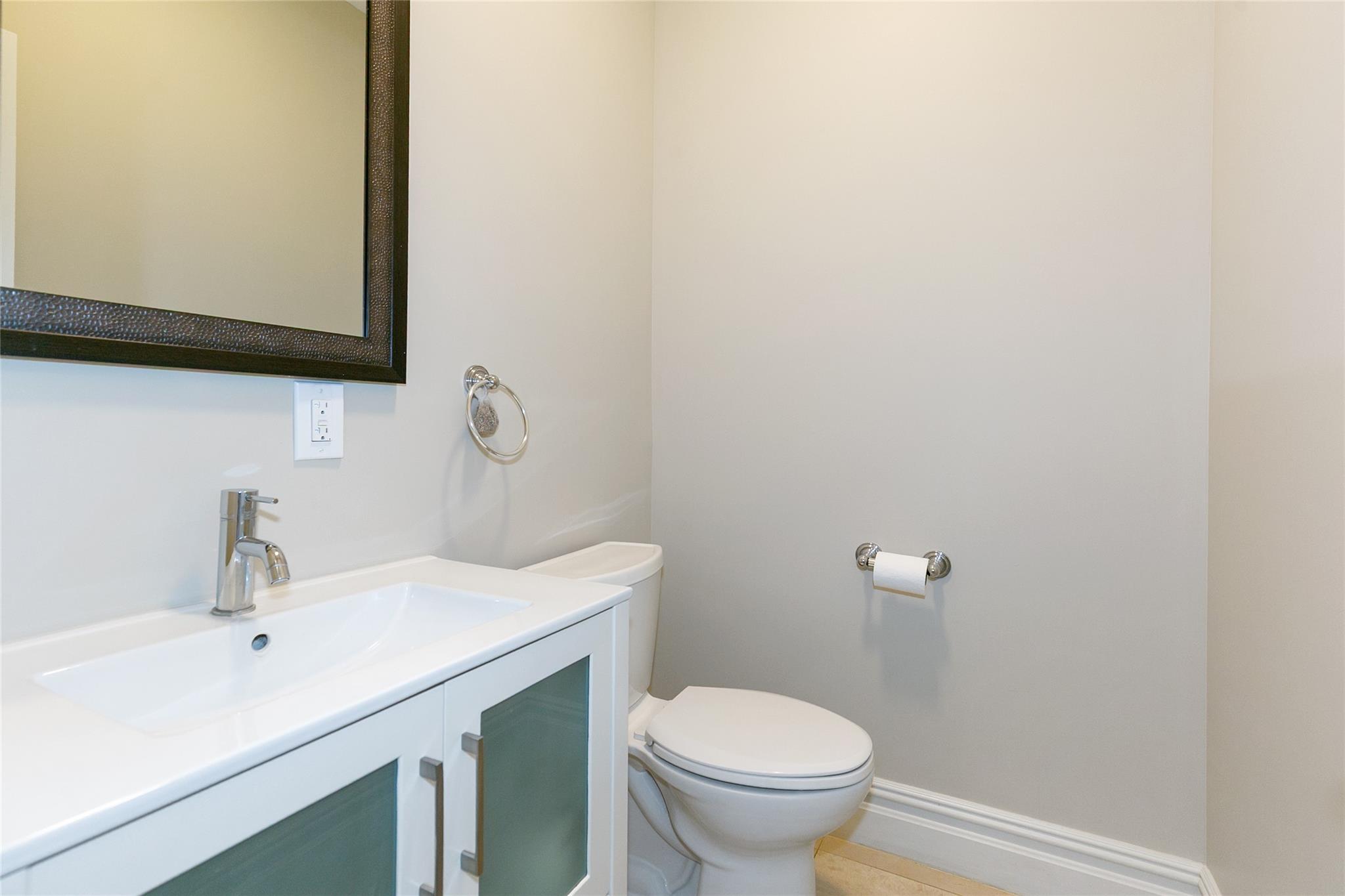 62 Harvard Street, Roslyn Heights, New York image 16