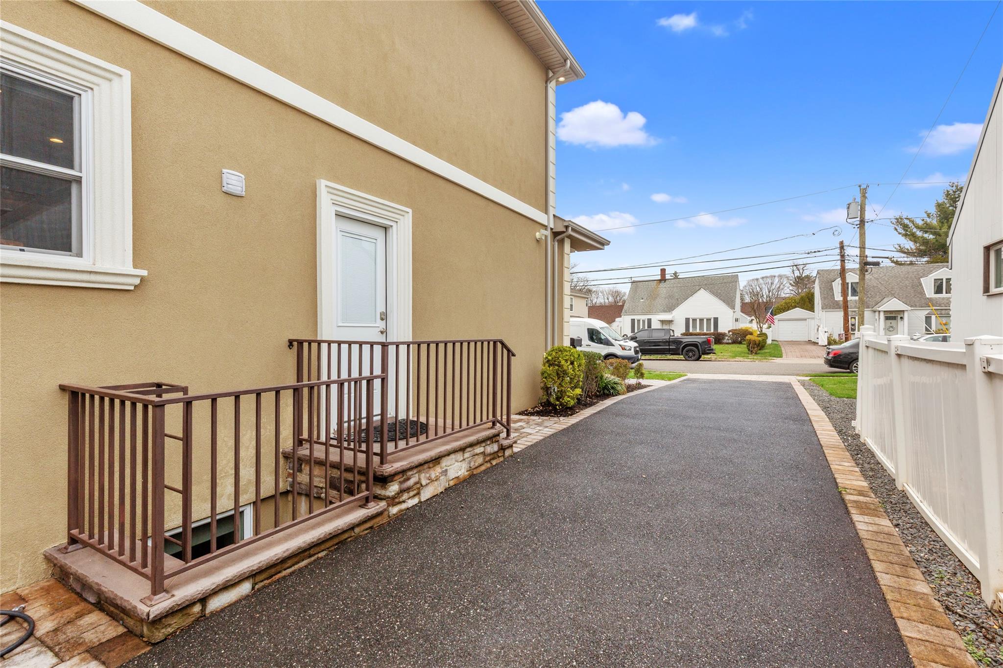 62 Harvard Street, Roslyn Heights, New York image 33