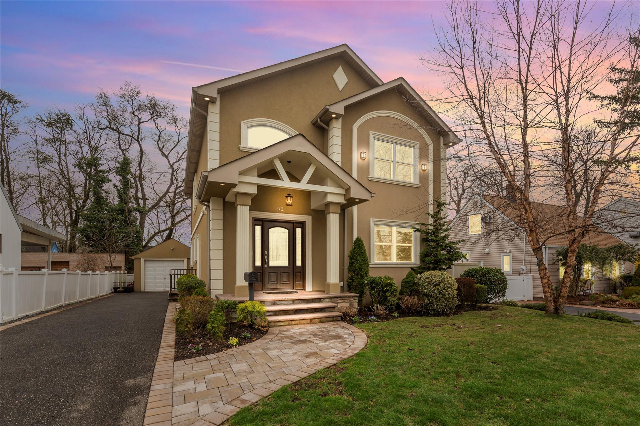 62 Harvard Street, Roslyn Heights, New York image 1