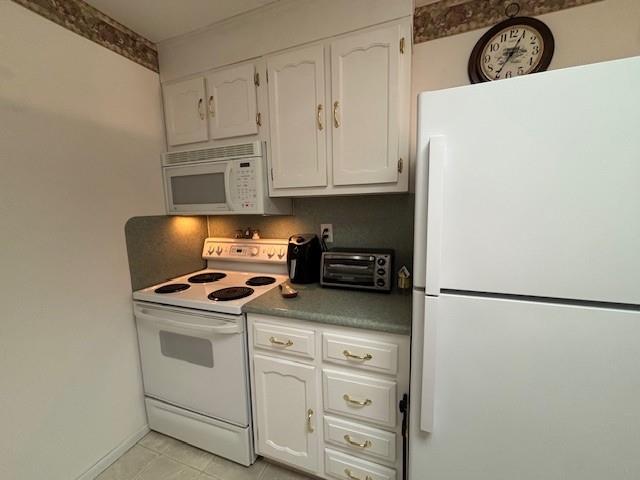 122 Exmore Court #D, Ridge, New York image 6