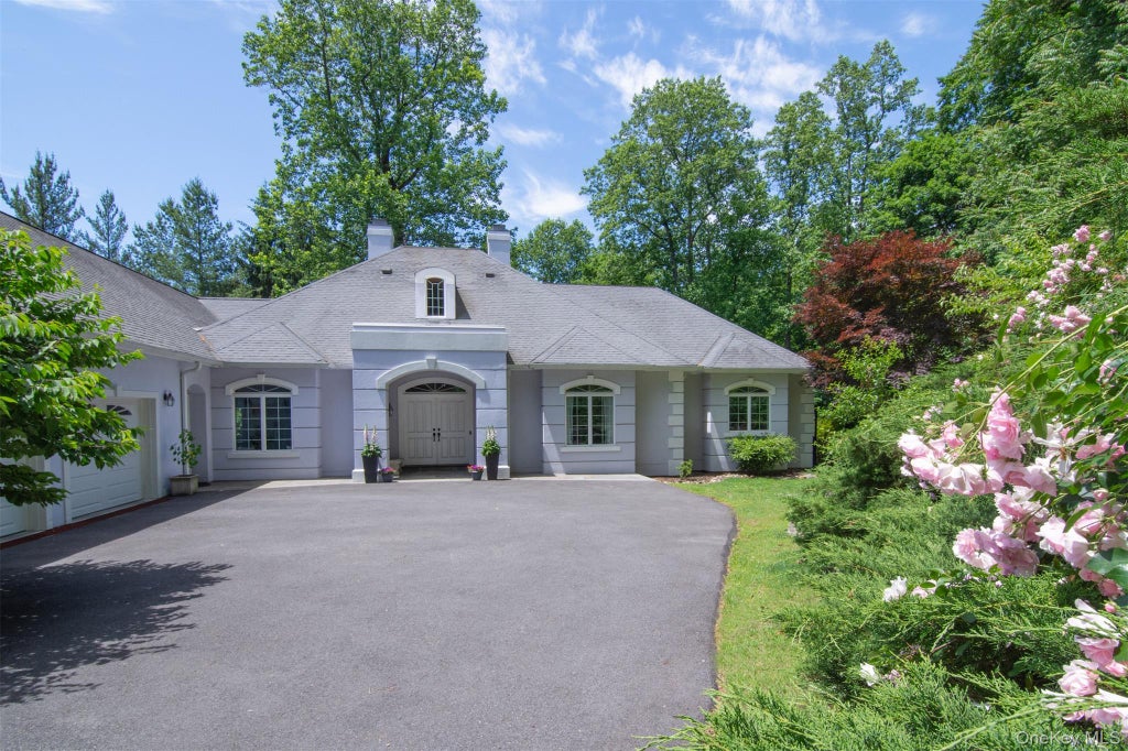 Photo of 29 Halsey Pond Lane, Irvington, NY 10533 (MLS # 1011666)