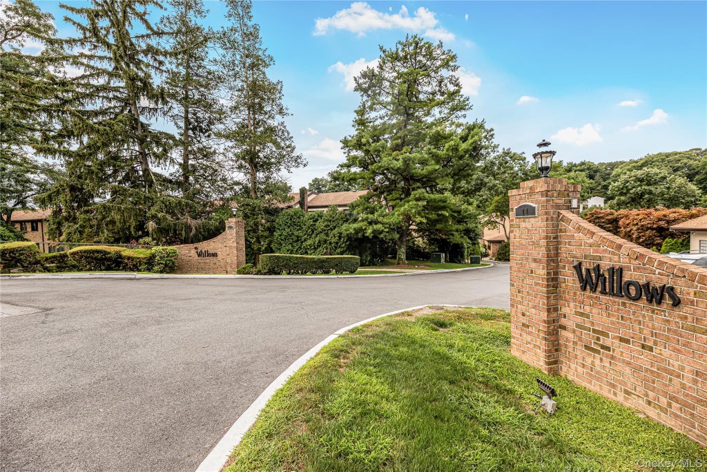 Photo of 11 Jackson Avenue #27, Scarsdale, NY 10583 (MLS # 1052295)