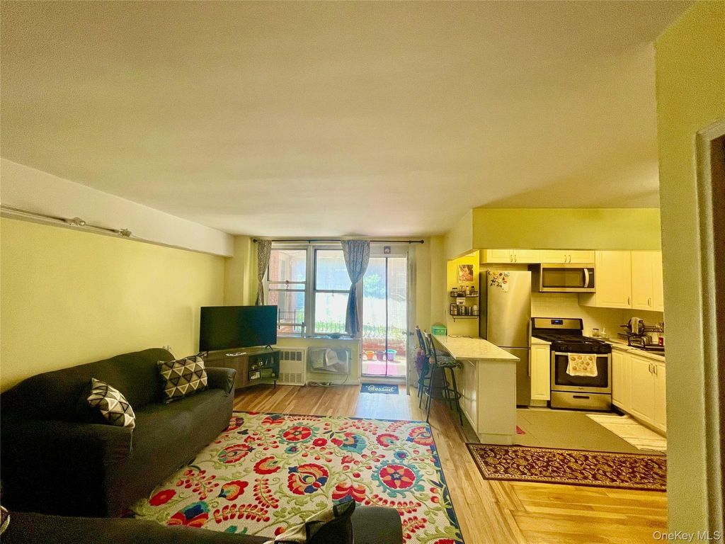 Photo of 9411 59 Avenue #D-17, Elmhurst, NY 11373 (MLS # 1010009)