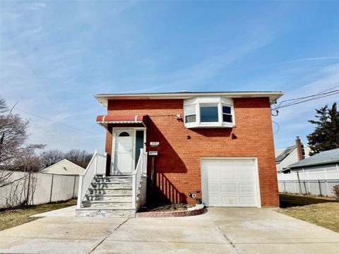 579 Carriere Street, Bethpage, NY 11714 - MLS#: 830600