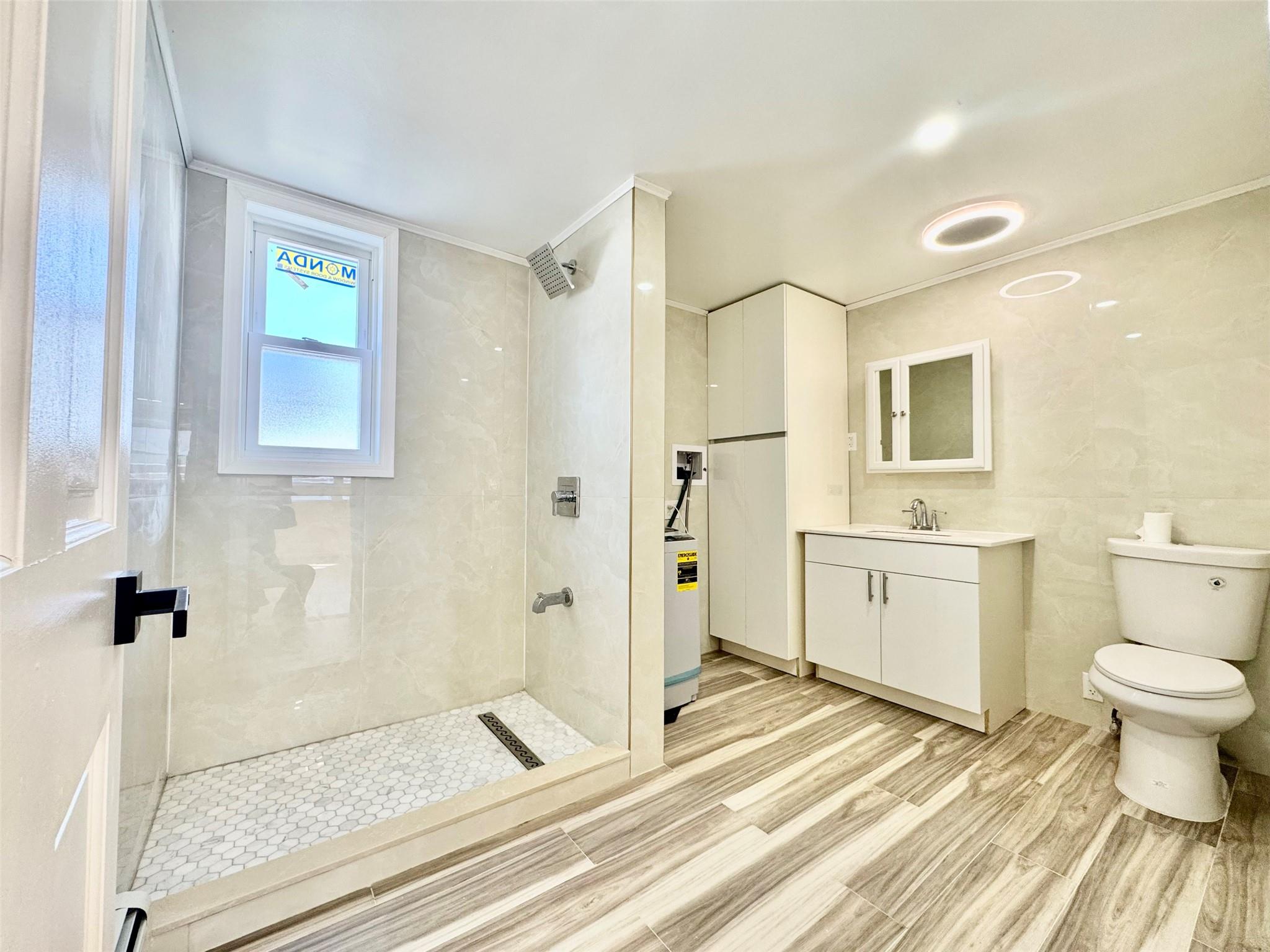 579 Carriere Street, Bethpage, New York image 8