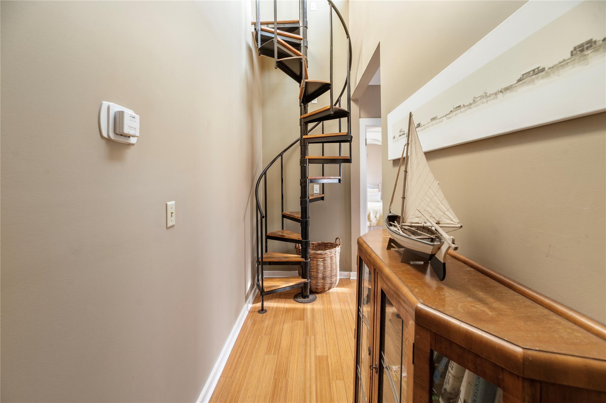 35 Ravens Walk, Lonelyville, New York image 36