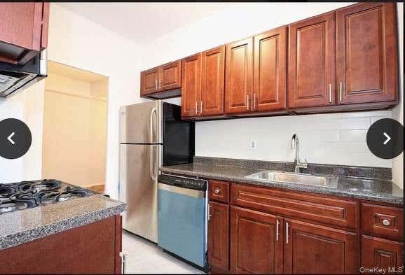 Photo of 1515 Metropolitan Avenue #6B, Bronx, NY 10462 (MLS # 1039056)