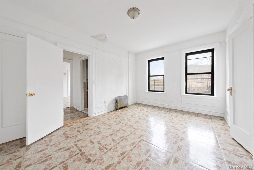 Photo of 1715 Nelson Avenue #2D, Bronx, NY 10453 (MLS # 948339)